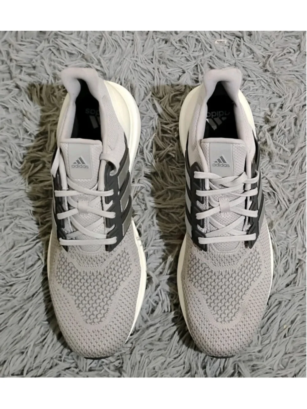 Adidas Ubounce DNA Men Size 12.5 'Grey / Silvermetallic / Grey Sneakers IG6003